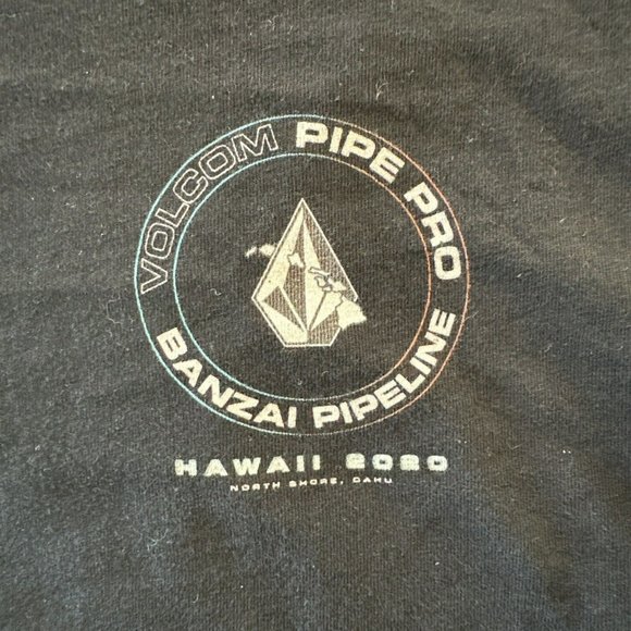 Volcom 2020 Hawaii Banzai Pipeline Long Sleeve T Shirt Size M - Picture 1 of 2